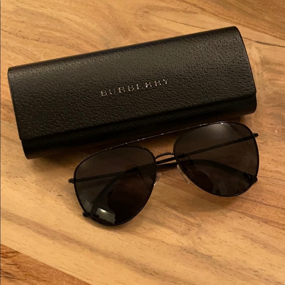 Burberry Accessories - Burberry - sunglasses